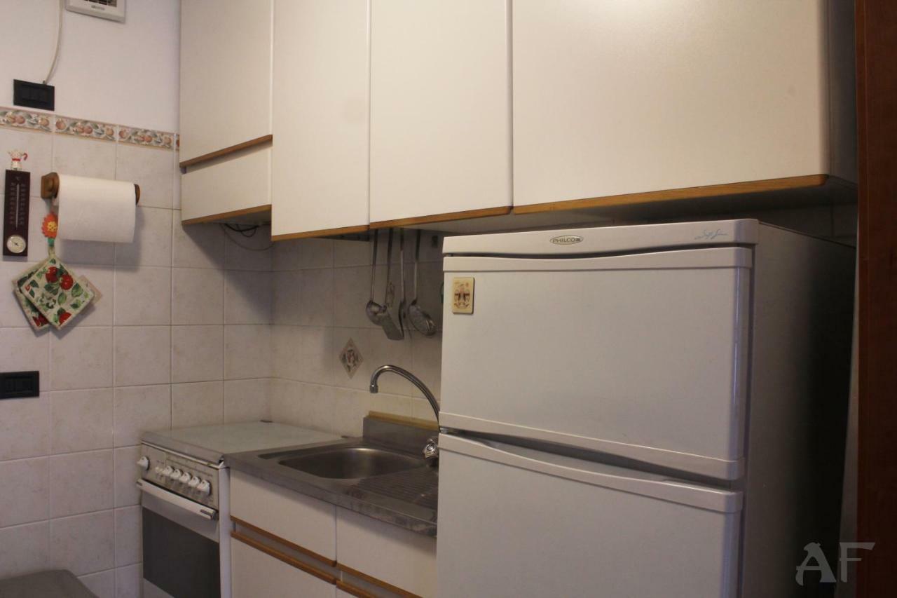 Corso San Gottardo - Darsena Flat Apartment Милано Екстериор снимка