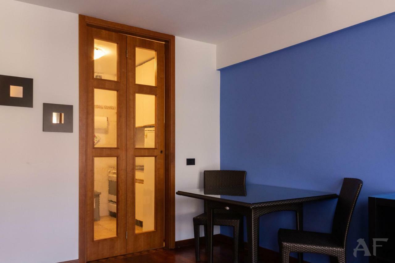 Corso San Gottardo - Darsena Flat Apartment Милано Екстериор снимка